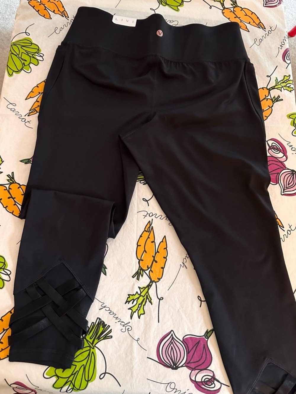 Livi Active Black Cropped Leggings with Lattice Hem